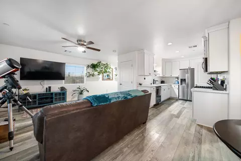 399 Sherwood Pl, Tehachapi, CA 93561 photo 9