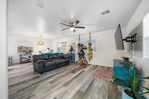 399 Sherwood Pl, Tehachapi, CA 93561 photo 8