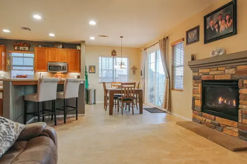 2707 Chicory Ln, Palmdale, CA 93551 photo 9