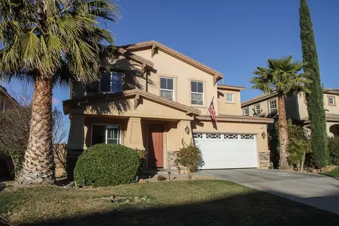 2707 Chicory Ln, Palmdale, CA 93551 photo 2