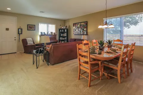 2707 Chicory Ln, Palmdale, CA 93551 photo 3