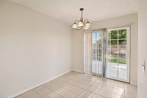 45433 Lorimer Ave, Lancaster, CA 93534 photo 8