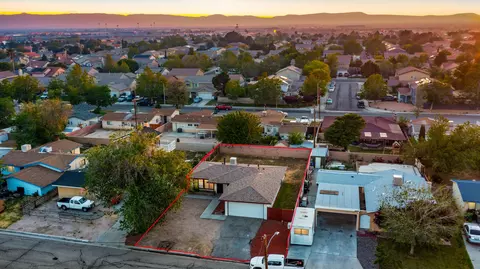 45433 Lorimer Ave, Lancaster, CA 93534 photo 3