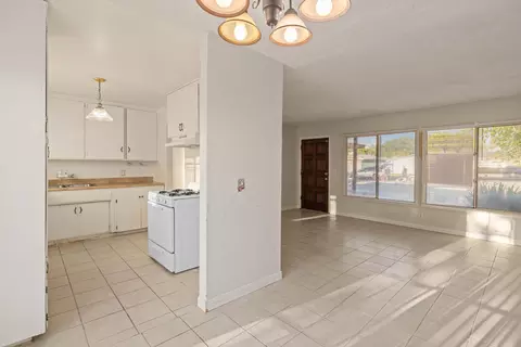 45433 Lorimer Ave, Lancaster, CA 93534 photo 9