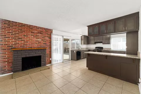44140 4th St E, Lancaster, CA 93535 photo 12