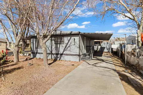 43850 20th St E #208, Lancaster, CA 93535