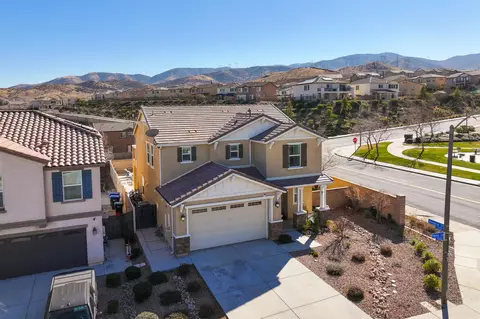 37452 Henna Ln, Palmdale, CA 93551