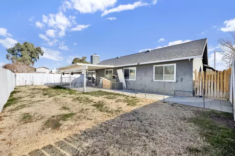 Exterior - 45839 Foxtail St, Lancaster, CA 93534 photo 4 of 5