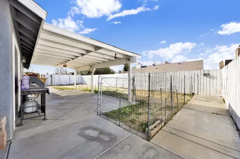 Exterior - 45839 Foxtail St, Lancaster, CA 93534 photo 5 of 5