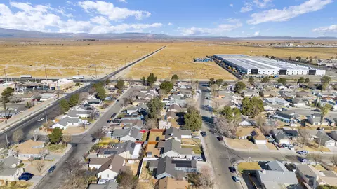 View/Area - 45839 Foxtail St, Lancaster, CA 93534 photo 7 of 7