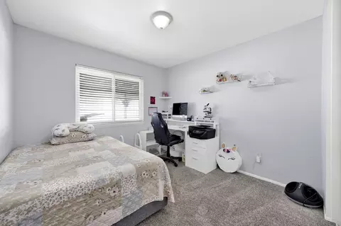 Bedroom - 45839 Foxtail St, Lancaster, CA 93534 photo 8 of 8