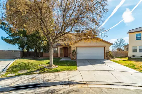 1214 Valiant St, Lancaster, CA 93534 photo 2