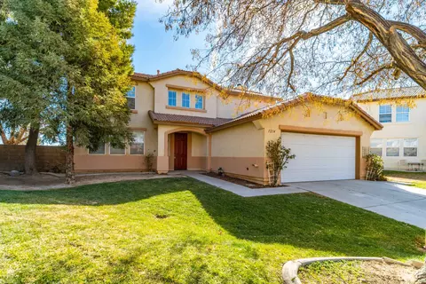 1214 Valiant St, Lancaster, CA 93534