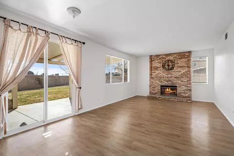 1214 Valiant St, Lancaster, CA 93534 photo 13