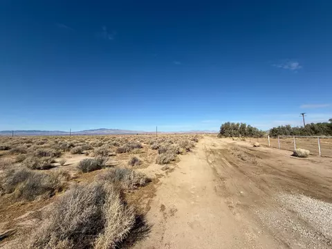 Vic Avenue C6 W, Lancaster, CA 93536 photo 6