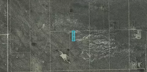 Vic Clark St, Mojave, CA 93501 photo 3