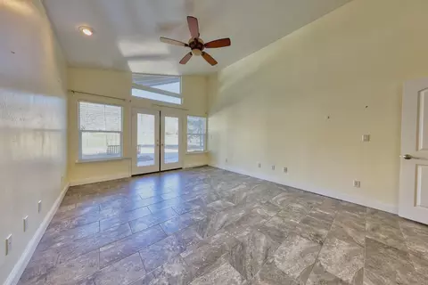Living - 23991 Coral Springs Ln, Tehachapi, CA 93561 photo 6 of 6
