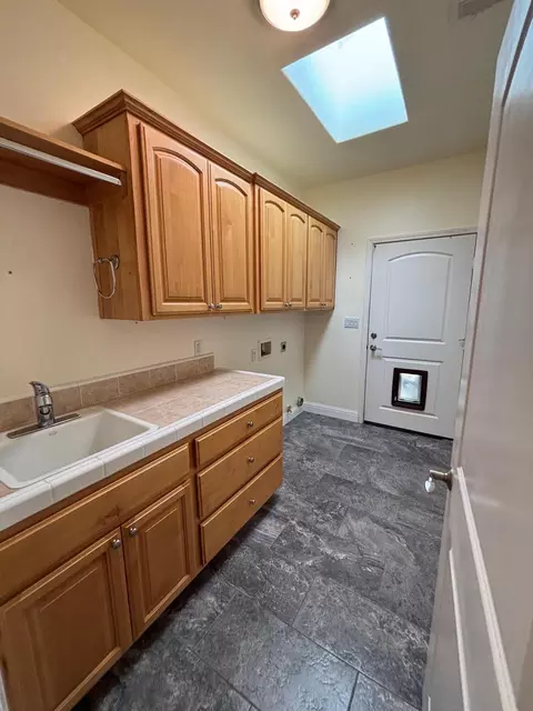 Other - 23991 Coral Springs Ln, Tehachapi, CA 93561 photo 6 of 10