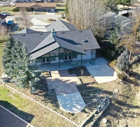 View/Area - 23991 Coral Springs Ln, Tehachapi, CA 93561 photo 3 of 4
