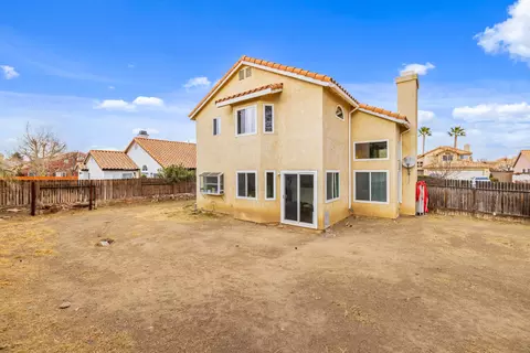 1806 Newgrove St E, Lancaster, CA 93535 photo 31
