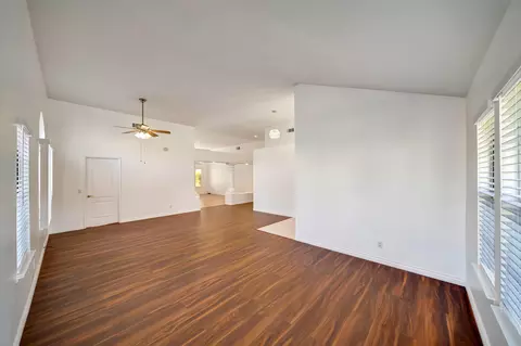 40128 Heathrow Dr, Palmdale, CA 93551 photo 6