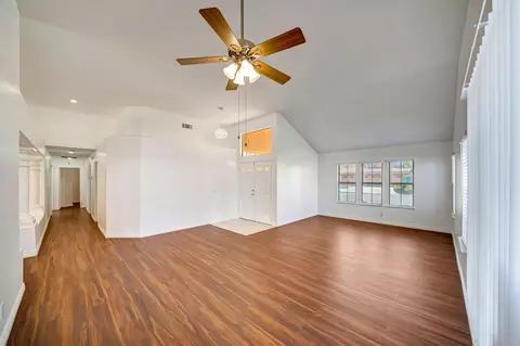 40128 Heathrow Dr, Palmdale, CA 93551 photo 5