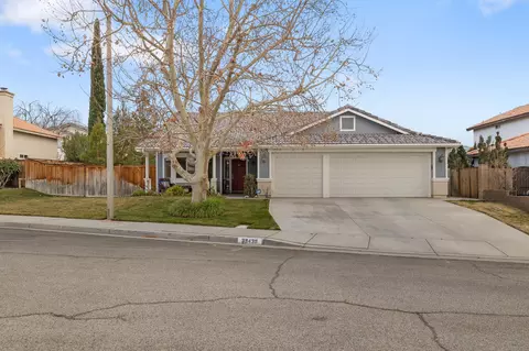 39439 Basalt Ct, Palmdale, CA 93551