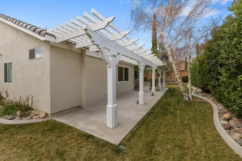 39439 Basalt Ct, Palmdale, CA 93551 photo 28