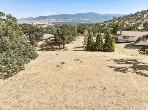21933 Valley Vista Dr, Tehachapi, CA 93561 photo 11