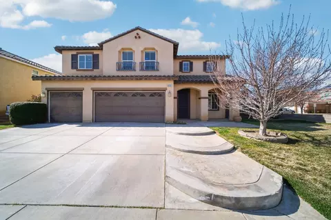 44261 Sunmist Ct, Lancaster, CA 93535