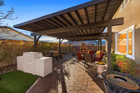 4224 Ivyton St W, Lancaster, CA 93536