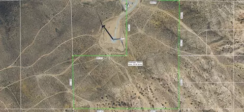 4899 Oak Creek Rd, Mojave, CA 93501 photo 2