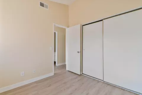 1835 Ave J 4 E #4, Lancaster, CA 93535 photo 12