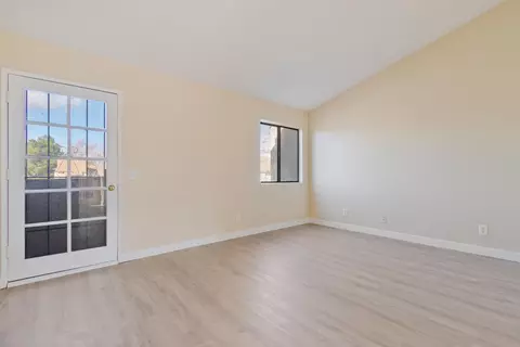 1835 Ave J 4 E #4, Lancaster, CA 93535 photo 14