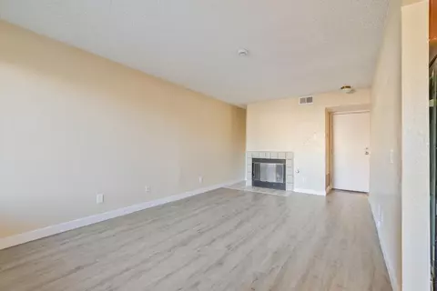 1835 Ave J 4 E #4, Lancaster, CA 93535 photo 5