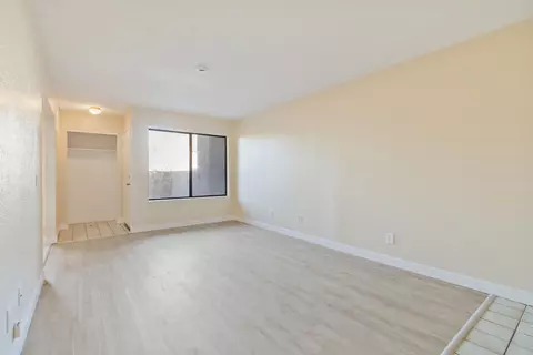 1835 Ave J 4 E #4, Lancaster, CA 93535 photo 6