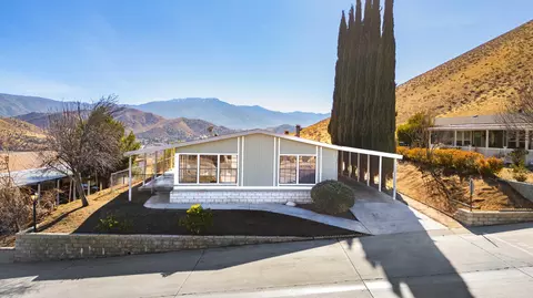 33105 Santiago Rd #SPC 147, Acton, CA 93510