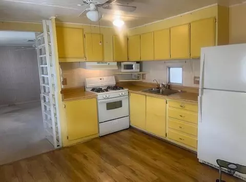 43850 20th St E #143, Lancaster, CA 93535 photo 9