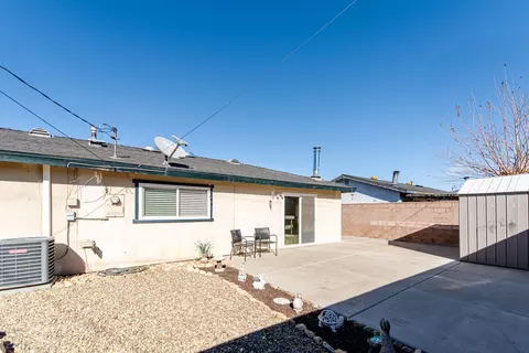 Exterior - 222 Bartlett St, Tehachapi, CA 93561 photo 4 of 4