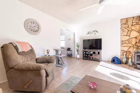 Other - 222 Bartlett St, Tehachapi, CA 93561 photo 3 of 4