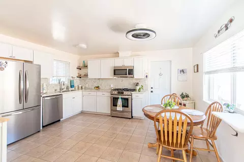 Kitchen - 222 Bartlett St, Tehachapi, CA 93561 photo 7 of 7