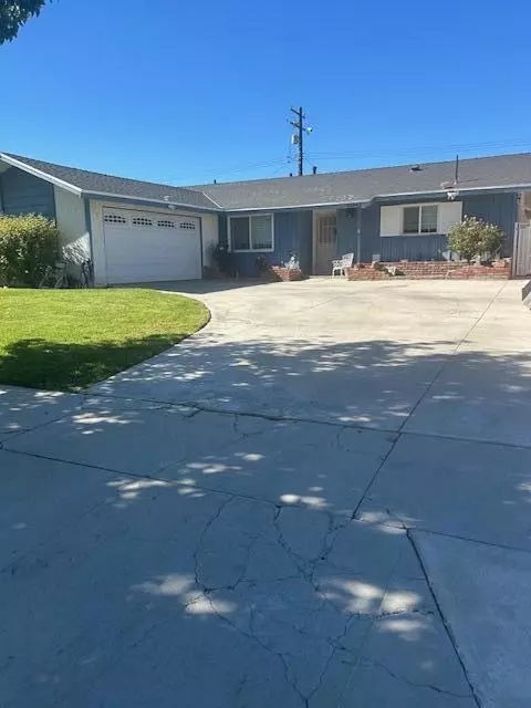 45047 17th St W, Lancaster, CA 93534