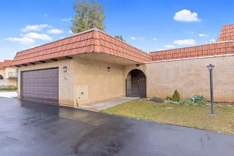 241 Love Lane Ln, Palmdale, CA 93551