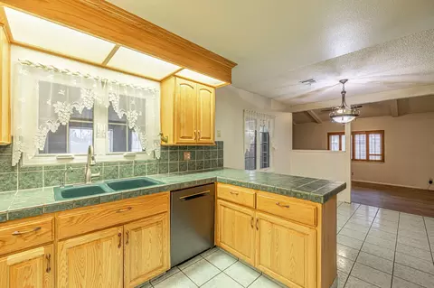 42921 Normandy Ln, Lancaster, CA 93536 photo 14