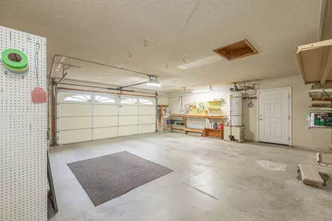 42921 Normandy Ln, Lancaster, CA 93536 photo 35