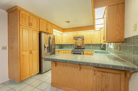 42921 Normandy Ln, Lancaster, CA 93536 photo 12