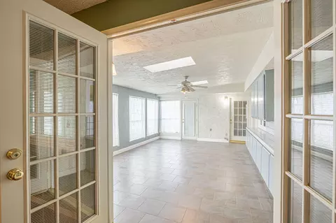 42921 Normandy Ln, Lancaster, CA 93536 photo 18