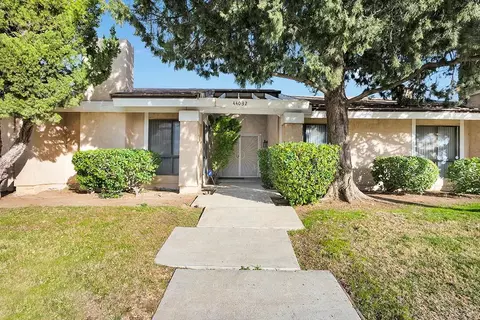 44032 30th St W, Lancaster, CA 93536