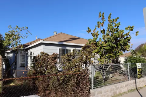 109 216th St E, Carson, CA 90745