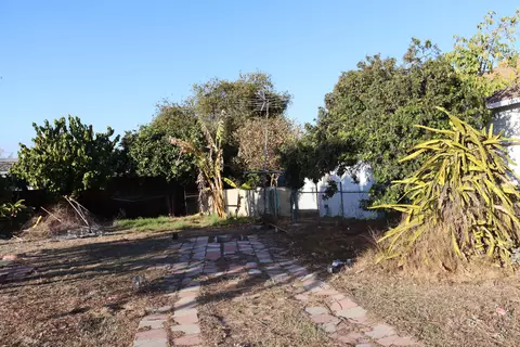 Exterior - 109 216th St E, Carson, CA 90745 photo 10 of 10